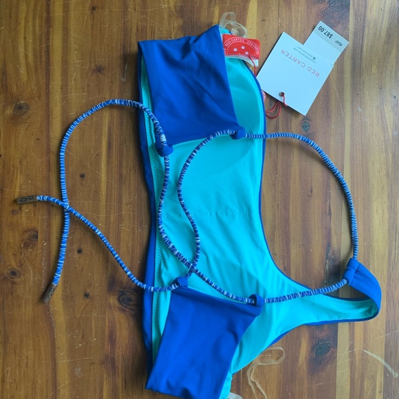 Red Carter Blue One-Shoulder Bikini Top 👙 - Picture 6 of 8